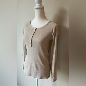 Comfortable Eddie Bauer Stretch Knit Winter Thermal with Button Detail